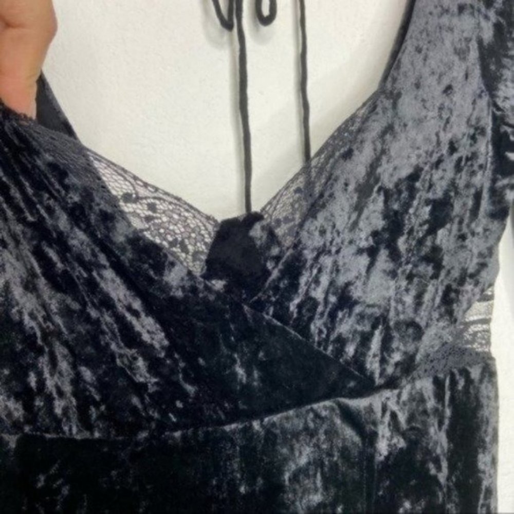 Free People Kat Velvet Black Mini Dress Size S NWT - Picture 3 of 6